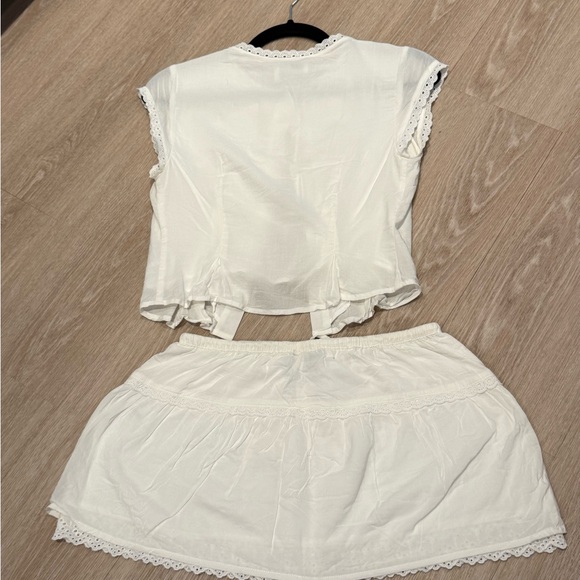 Reformation Valetta Two Piece Skirt Set 0 - Picture 10 of 10